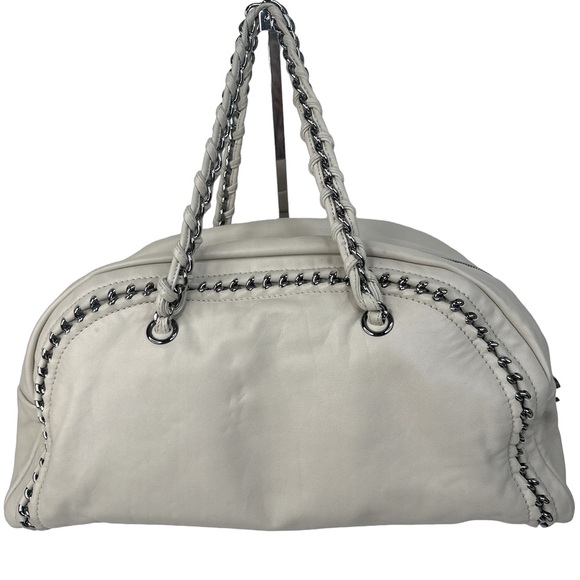 CHANEL CALF LEATHER MEDIUM LUXE LIGNE BEIGE BOWLER shoulder bag - Picture 2 of 16